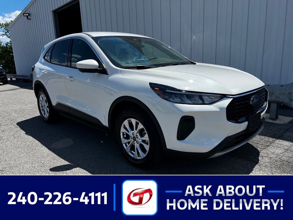 2023 FORD Escape