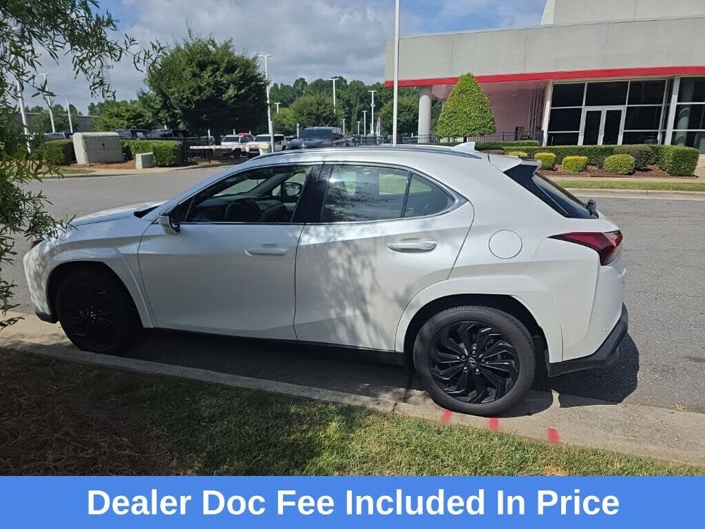 2025 LEXUS UX