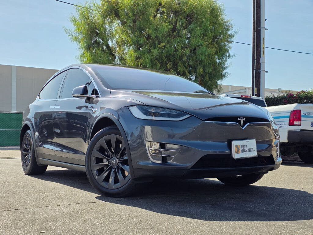 2018 TESLA Model X
