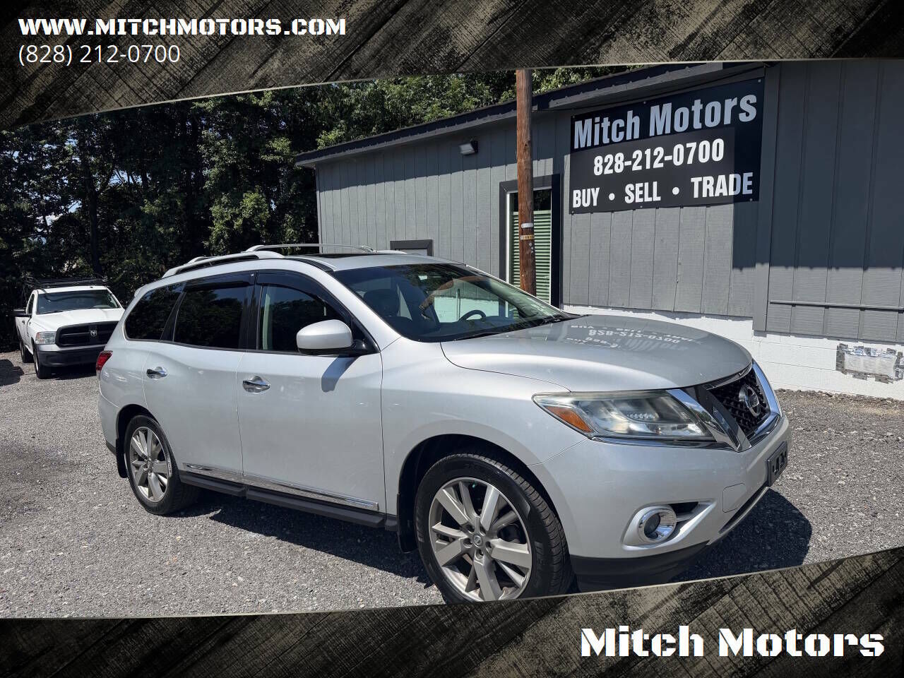 2014 NISSAN Pathfinder