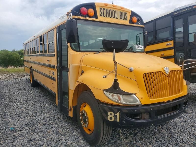 2013 IC BUS PB105