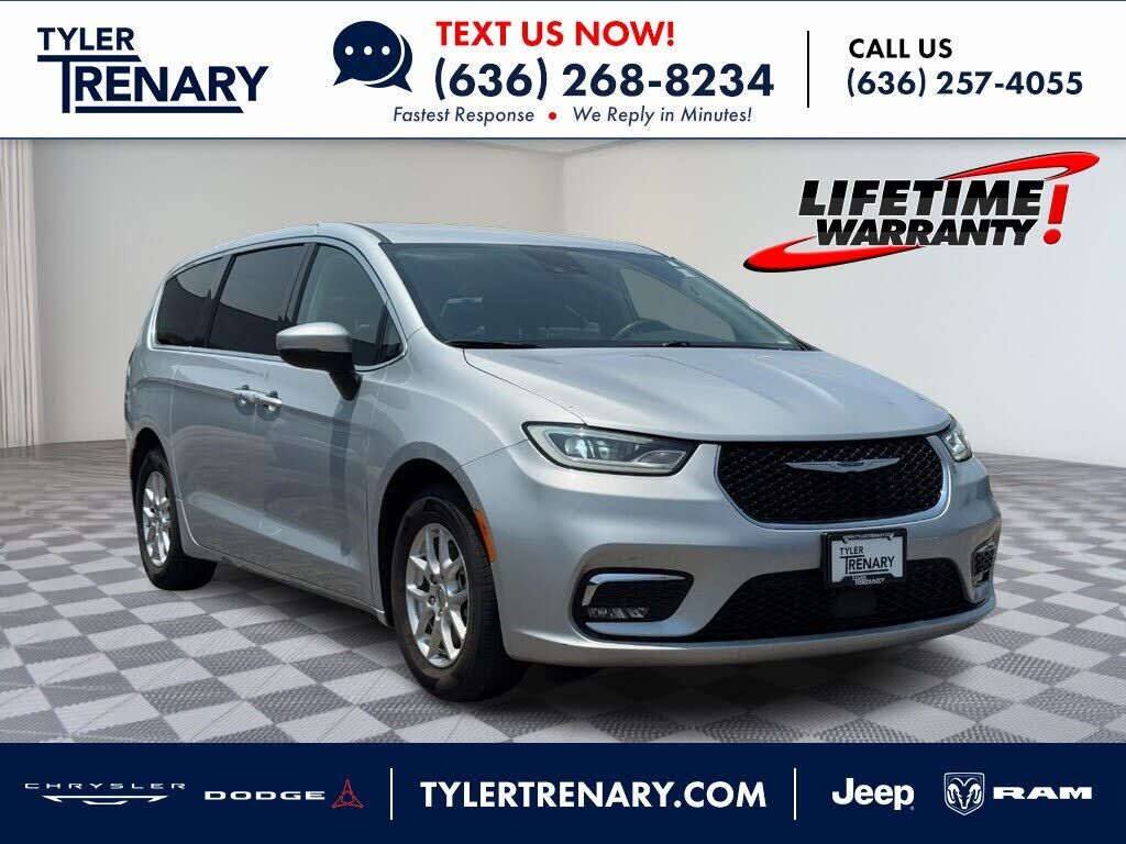 2023 CHRYSLER Pacifica