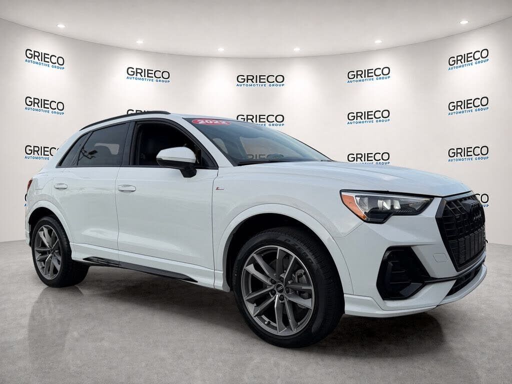 2022 AUDI Q3