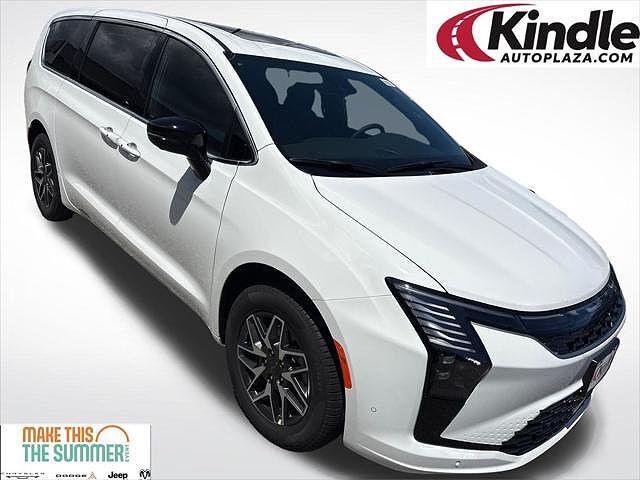2027 CHRYSLER Pacifica