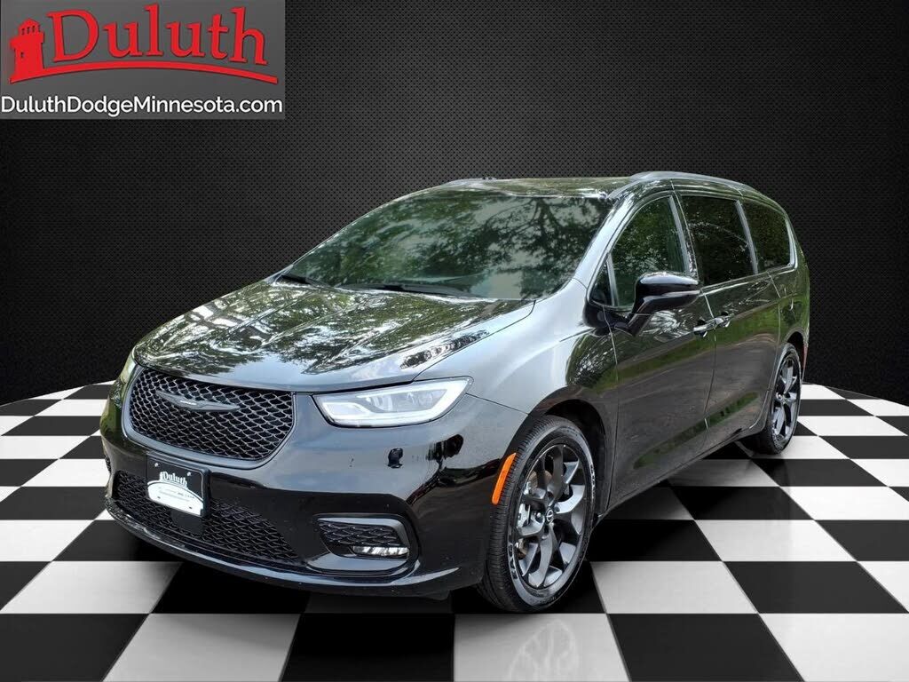 2026 CHRYSLER Pacifica