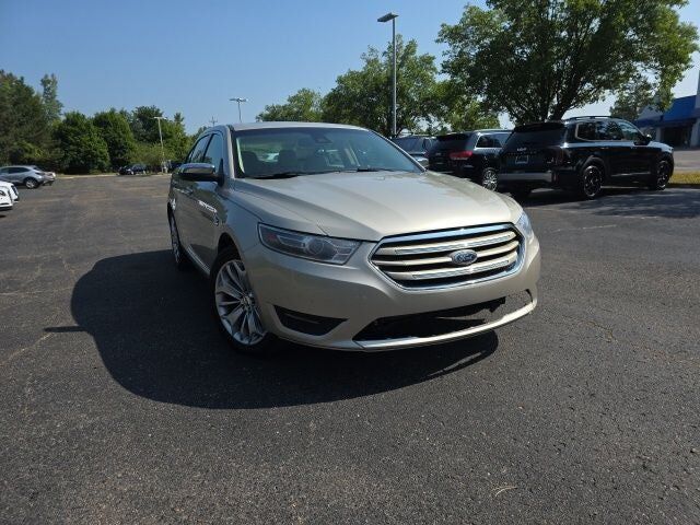 2018 FORD Taurus