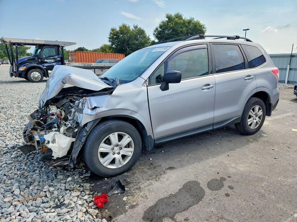 2016 SUBARU Forester