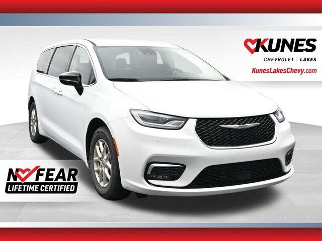 2024 CHRYSLER Pacifica