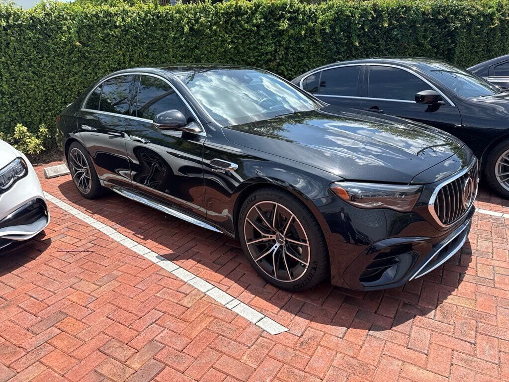 2025 MERCEDES-BENZ E-Class