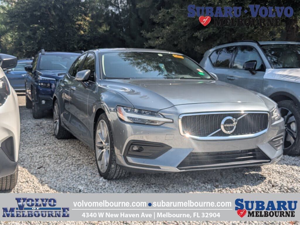 2021 VOLVO S60