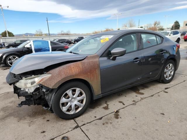 2014 MAZDA Mazda3