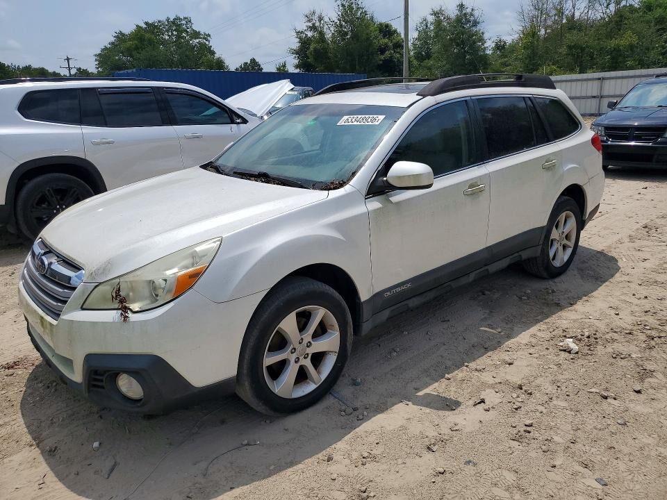 2013 SUBARU Outback
