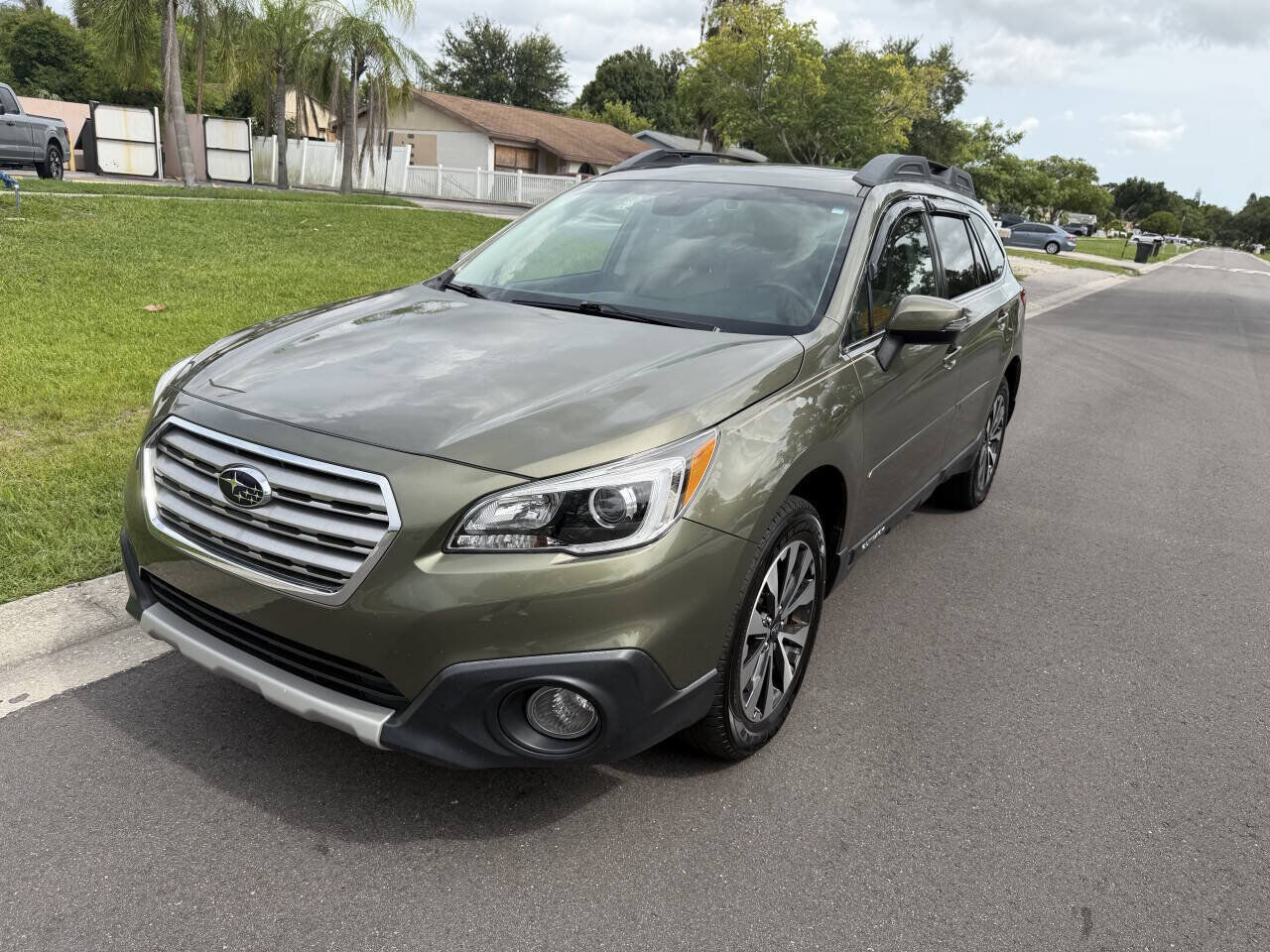 2017 SUBARU Outback