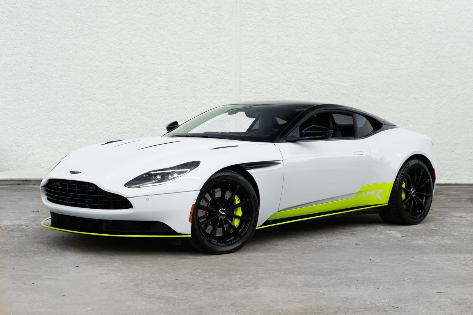 2019 ASTON MARTIN DB11