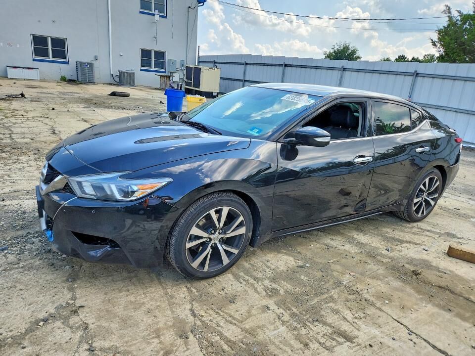 2017 NISSAN Maxima