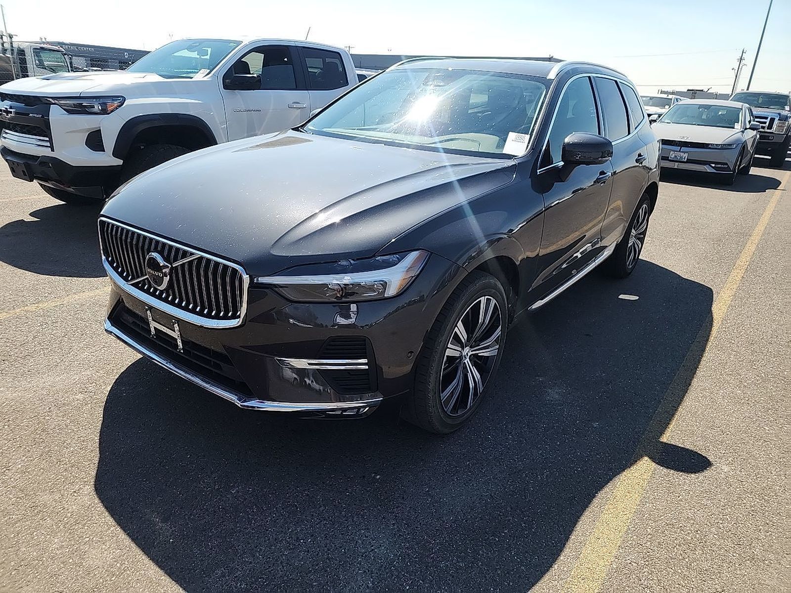 2023 VOLVO XC60