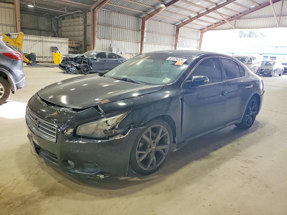 2014 NISSAN Maxima
