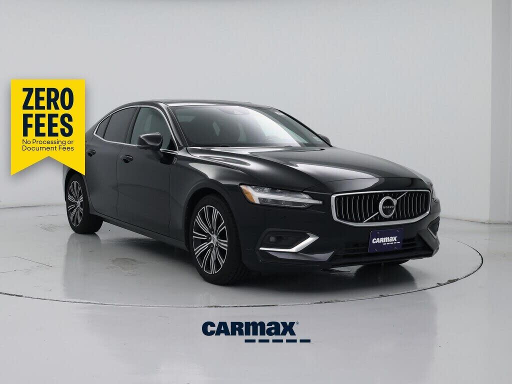 2022 VOLVO S60