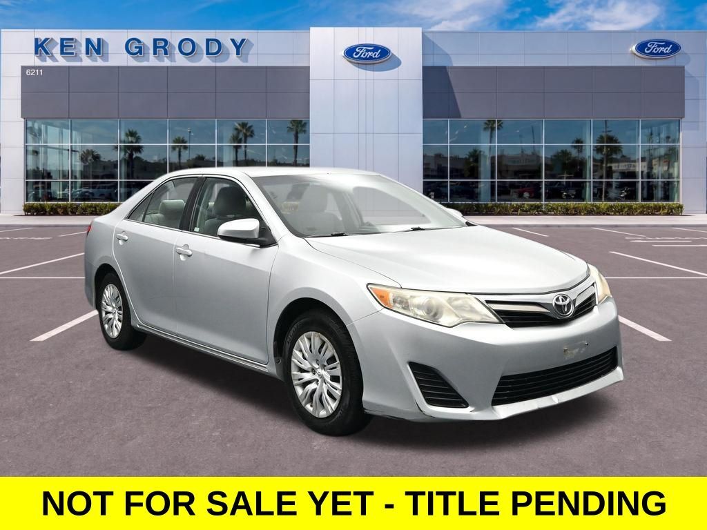 2014 TOYOTA Camry