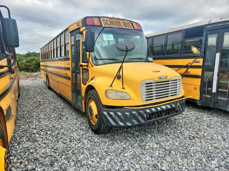2010 FREIGHTLINER B2 Bus Chassis