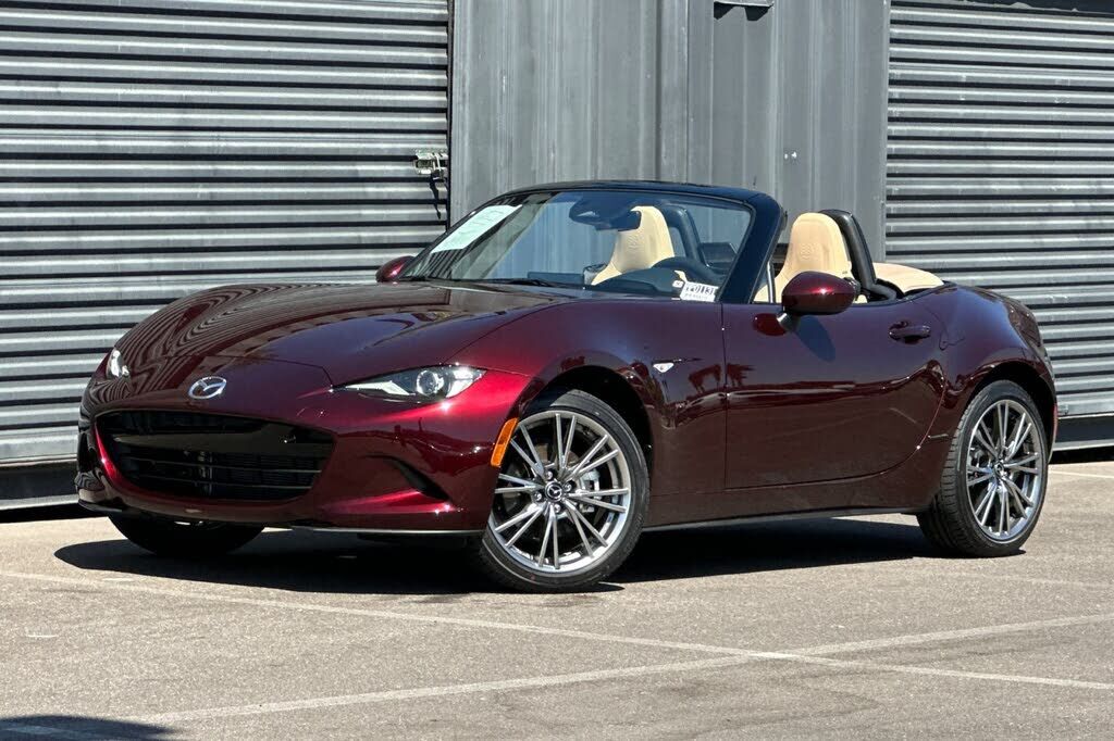2025 MAZDA MX-5
