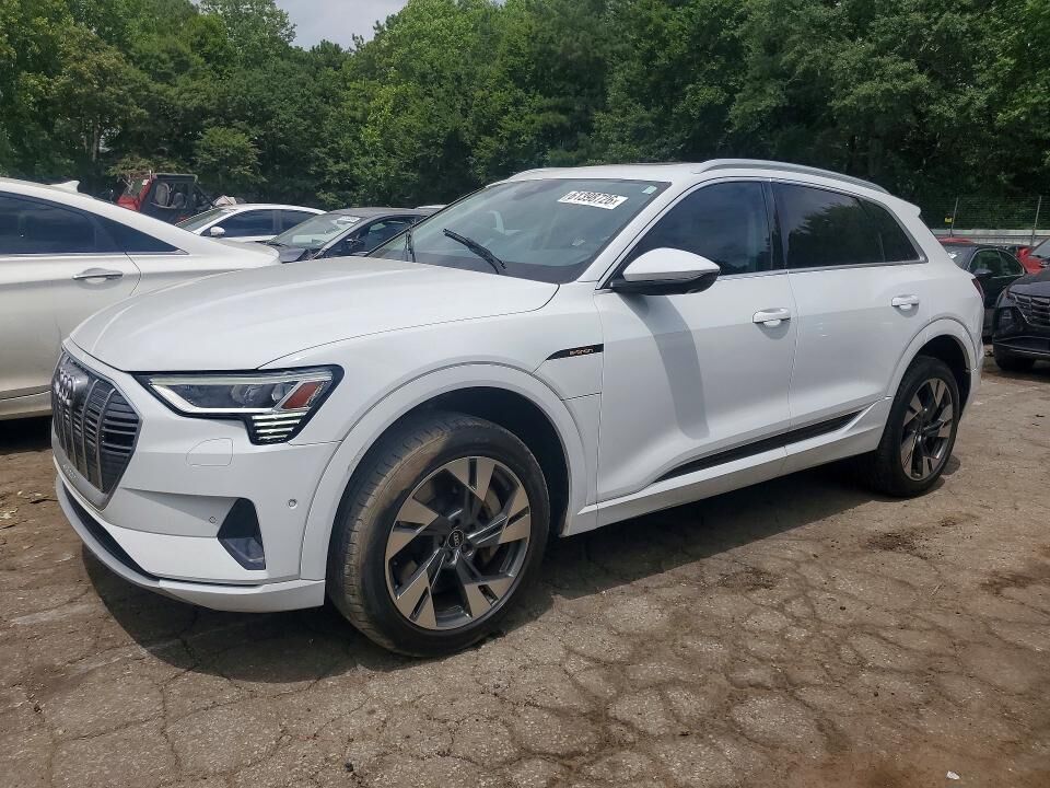 2021 AUDI e-tron