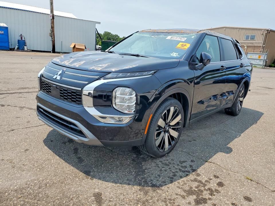 2026 MITSUBISHI Outlander