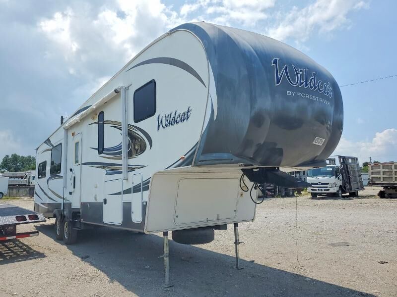 2014 FOREST RIVER Wildcat