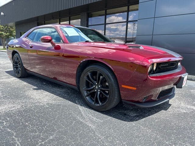 2017 DODGE Challenger