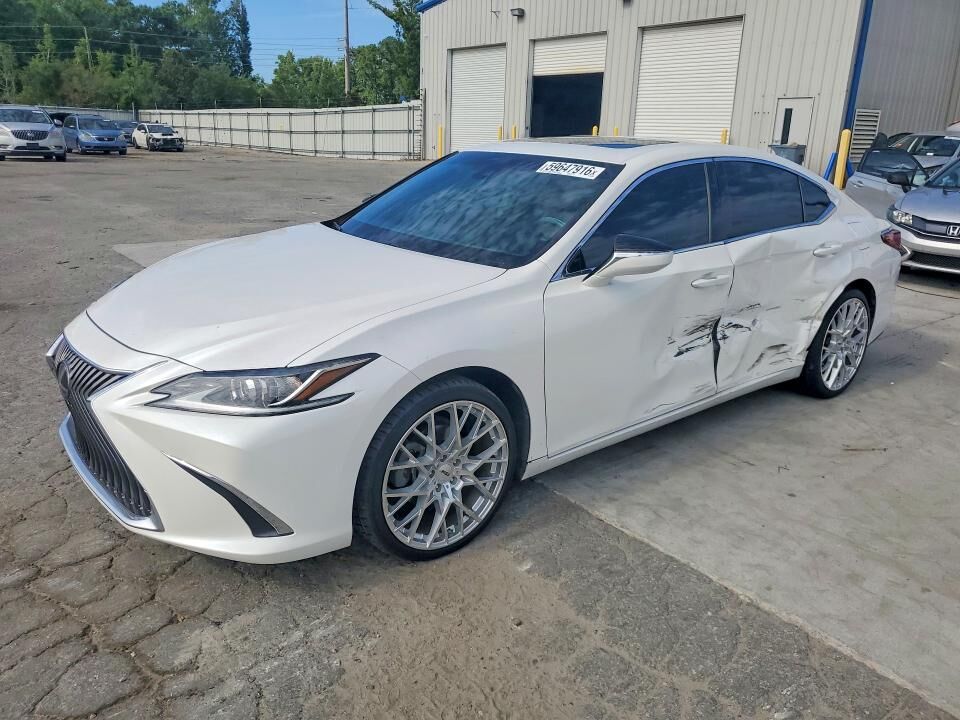 2019 LEXUS ES