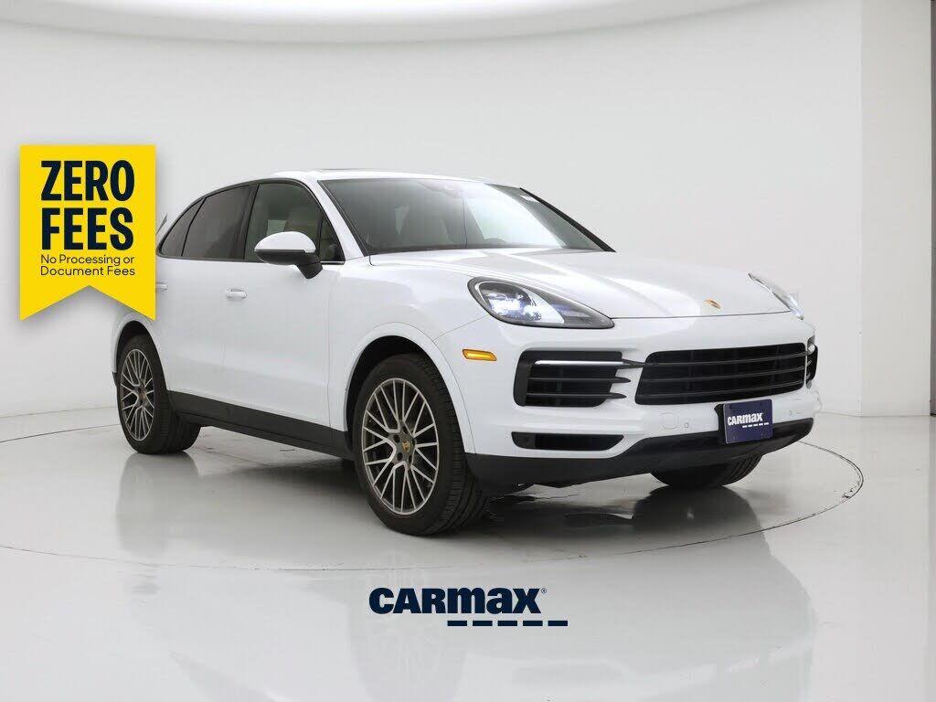 2022 PORSCHE Cayenne