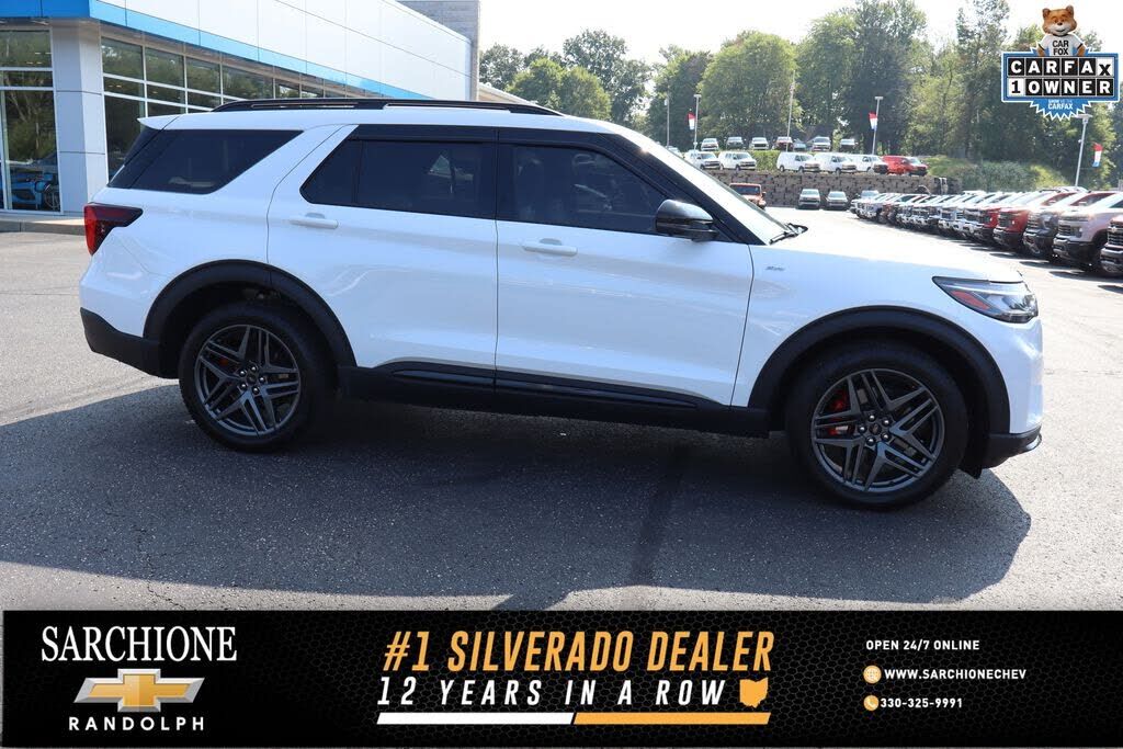 2025 FORD Explorer