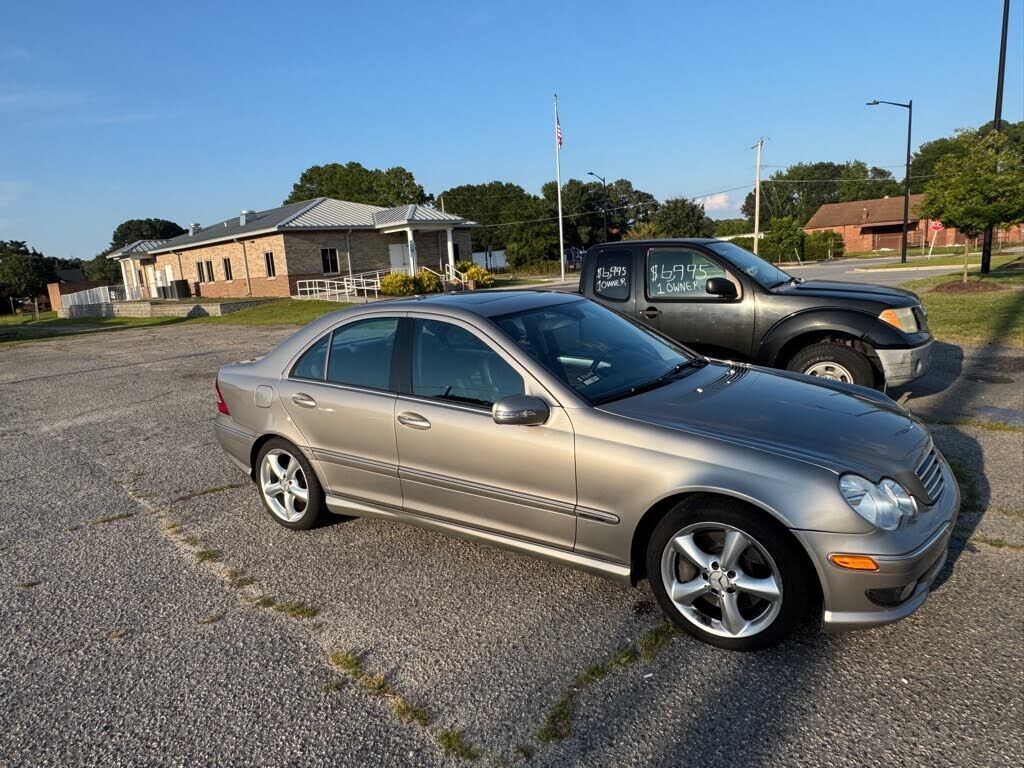 2006 MERCEDES-BENZ C-Class