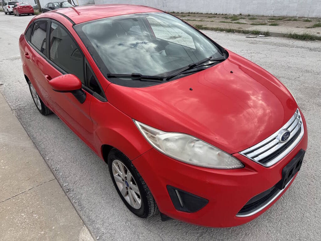 2012 FORD Fiesta