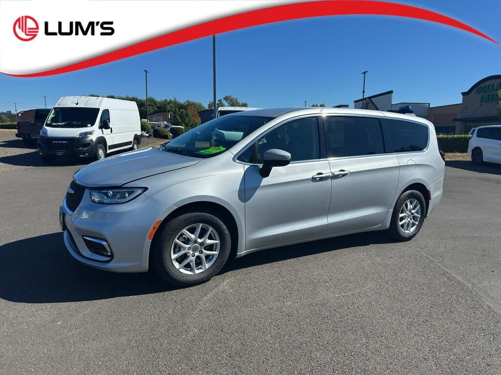 2023 CHRYSLER Pacifica