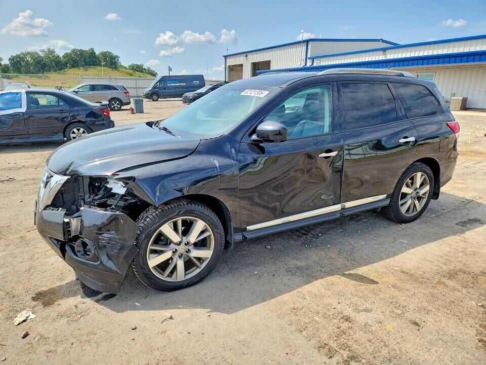 2016 NISSAN Pathfinder