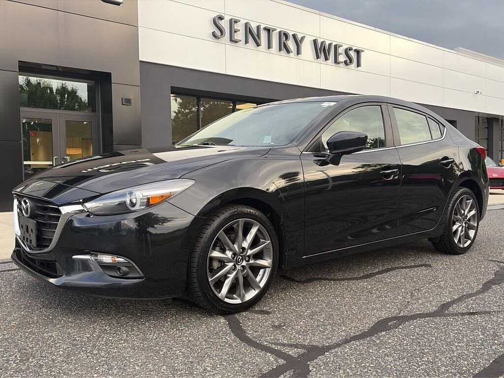 2018 MAZDA Mazda3