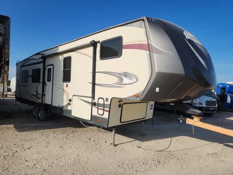 2016 FOREST RIVER Wildwood Laminated Towables