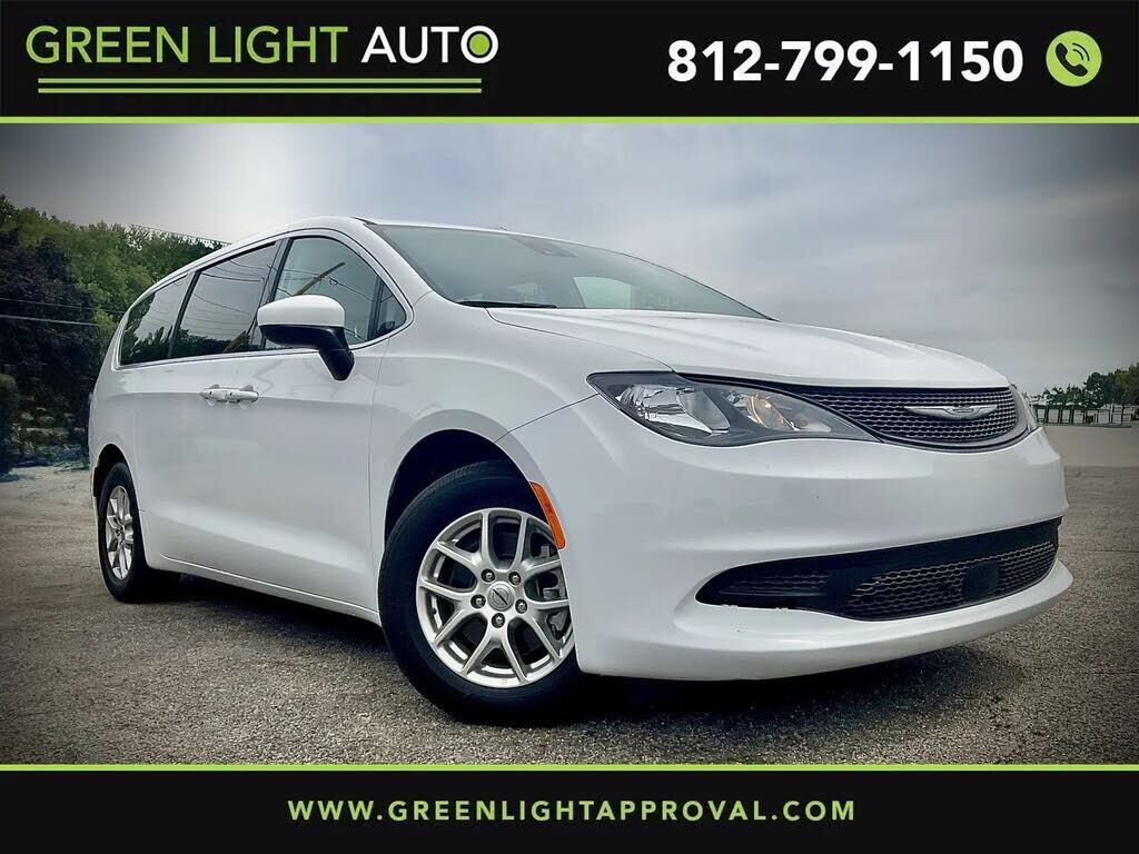 2023 CHRYSLER Voyager