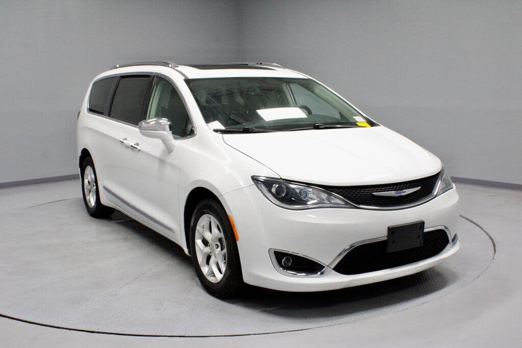 2020 CHRYSLER Pacifica