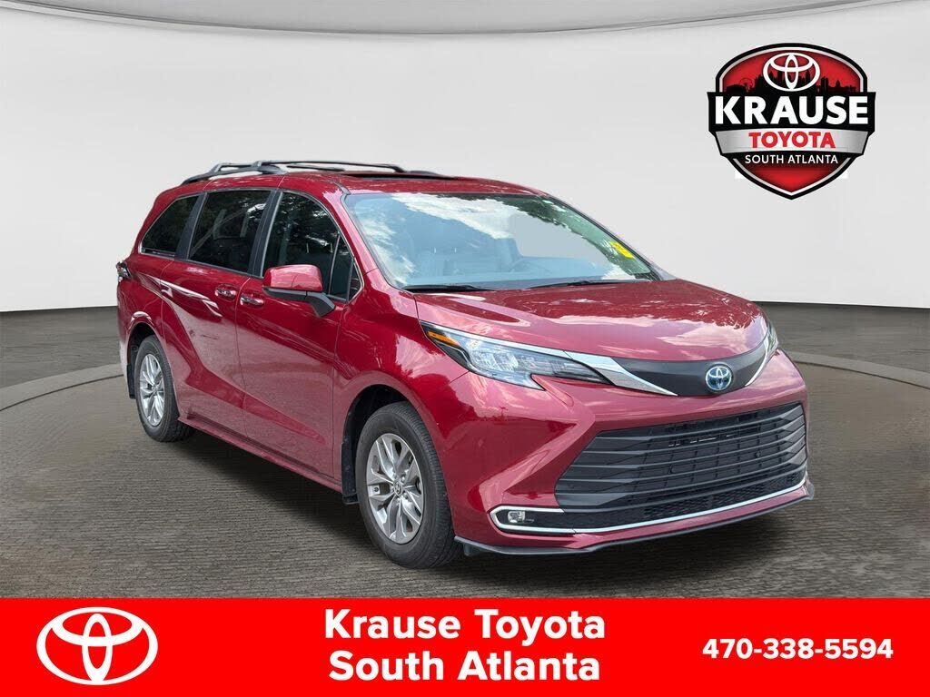 2024 TOYOTA Sienna