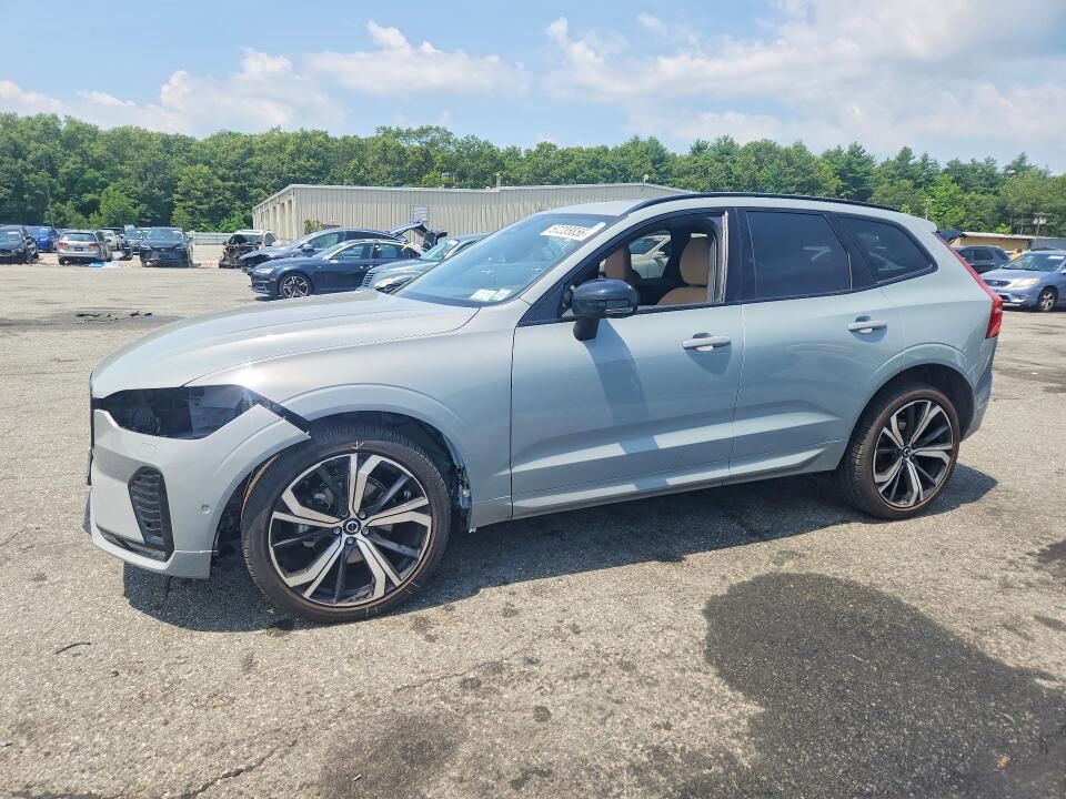 2024 VOLVO XC60