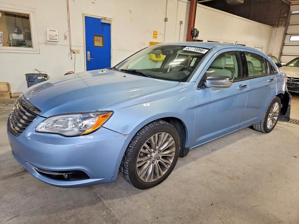 2012 CHRYSLER 200