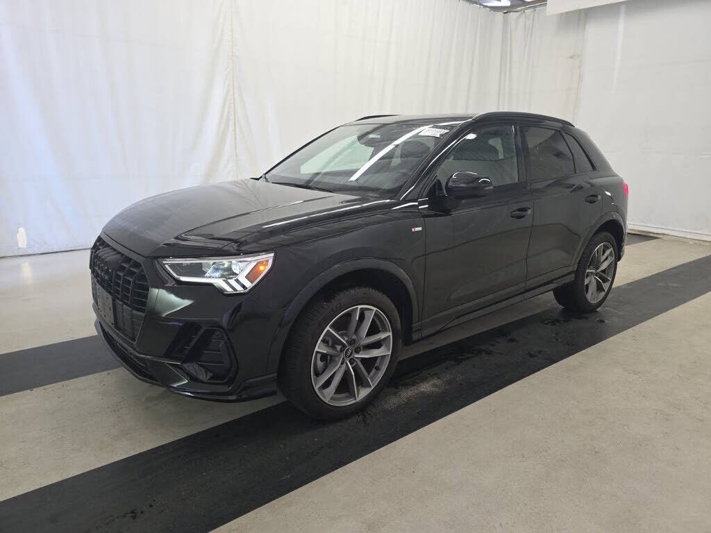 2024 AUDI Q3