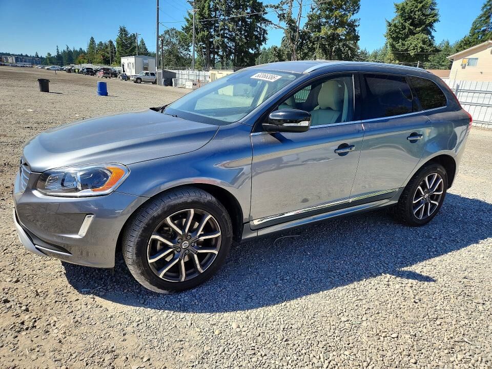 2017 VOLVO XC60