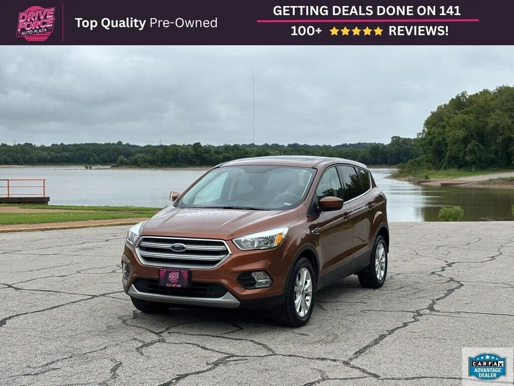 2017 FORD Escape