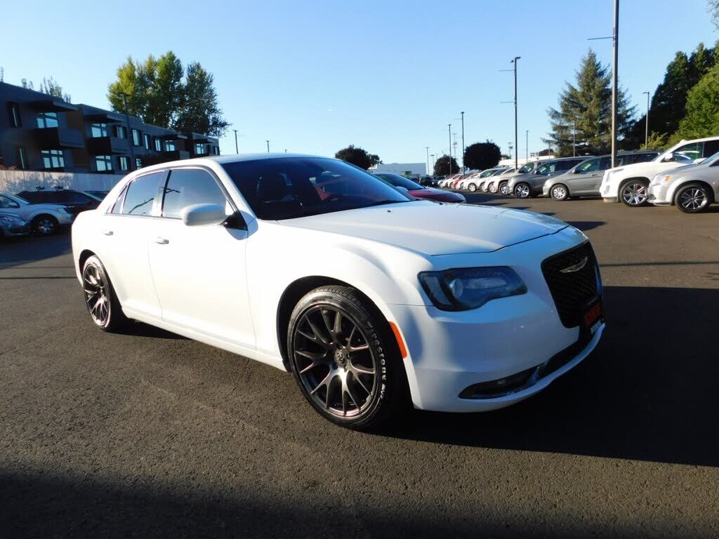 2016 CHRYSLER 300