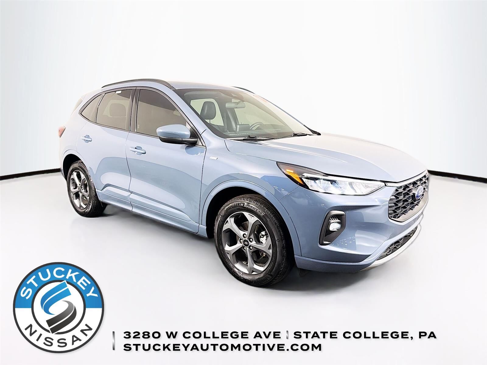 2024 FORD Escape