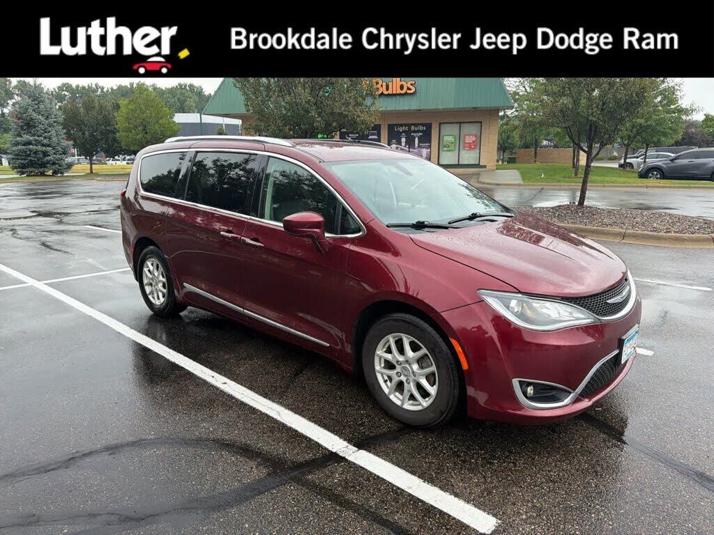 2020 CHRYSLER Pacifica