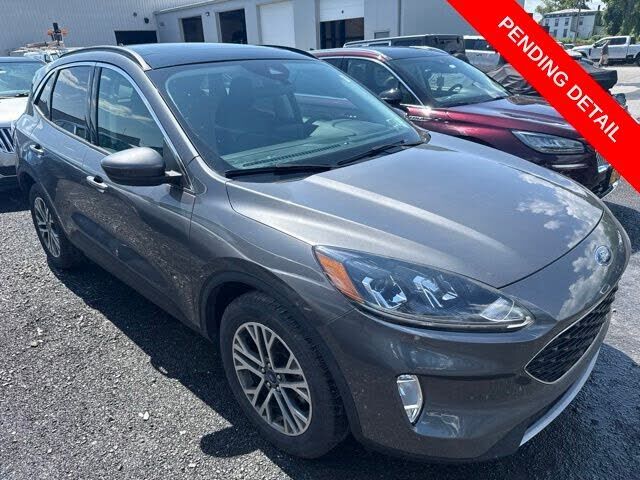 2021 FORD Escape